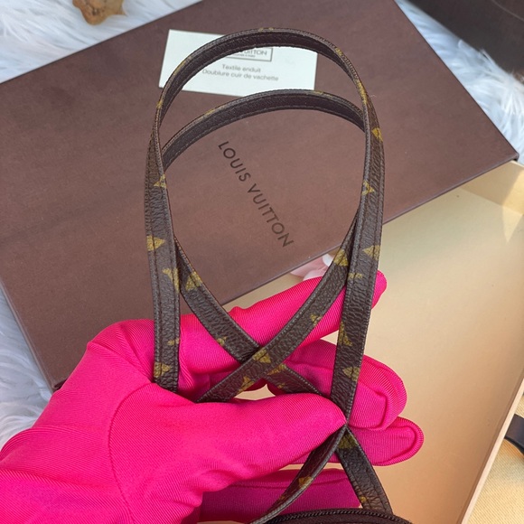 💖RARE 💖LOUIS VUITTON Pochette Secret Shoulder - Picture 13 of 17